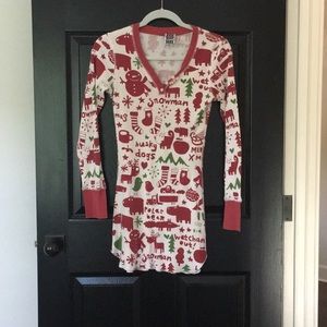 Scanty Brand Christmas sleep shirt